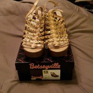 Betseyville Sandals "Lola"